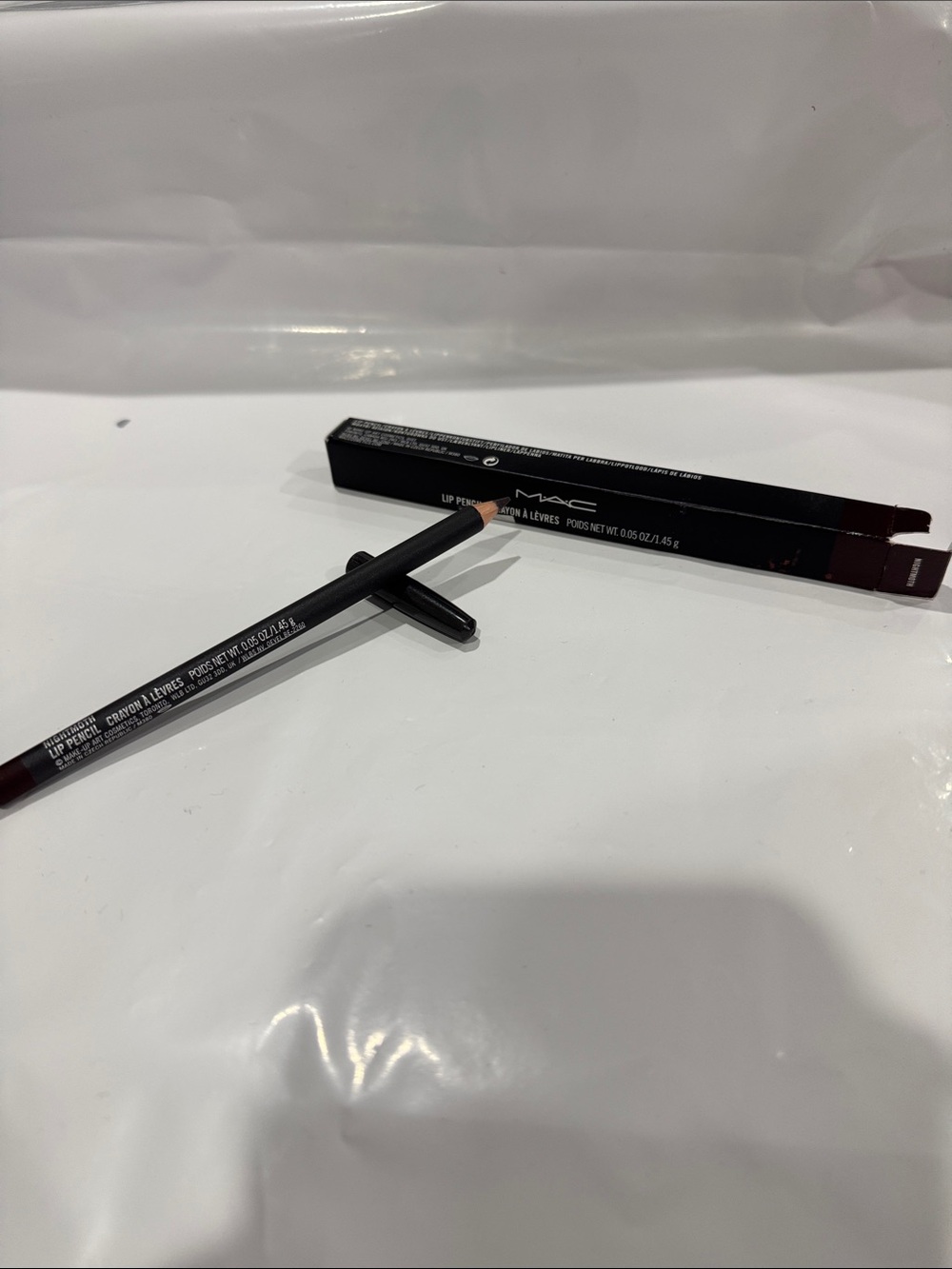 MAC Cosmetics Lip Pencil - Burgundy Shade nightmoth